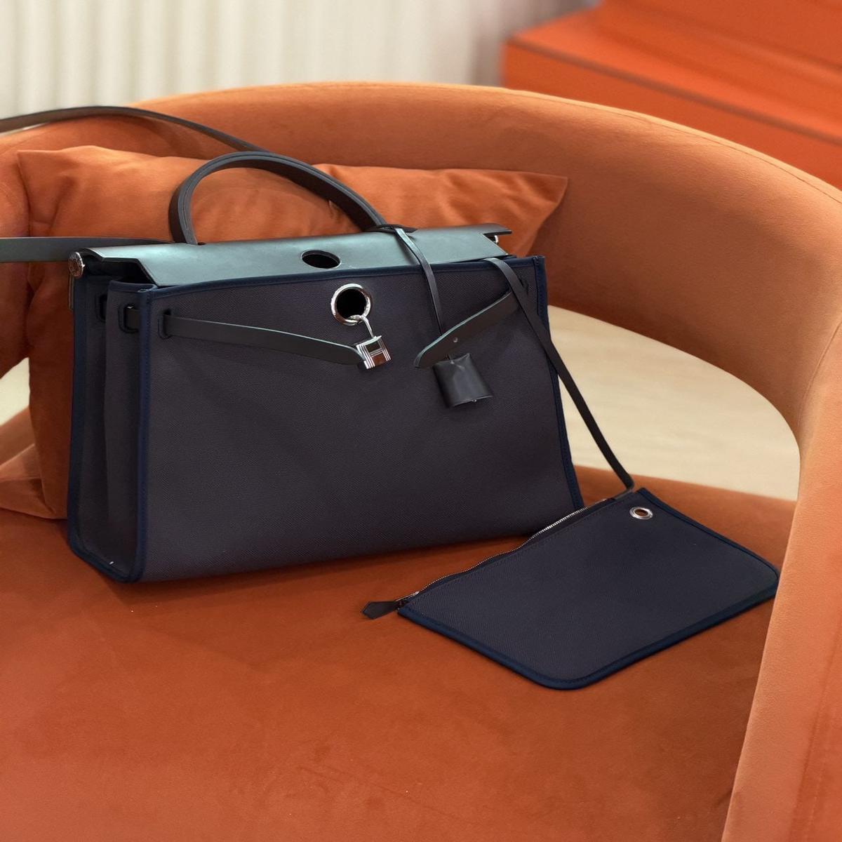 Herms Herbag 31 Ebene Stamp X