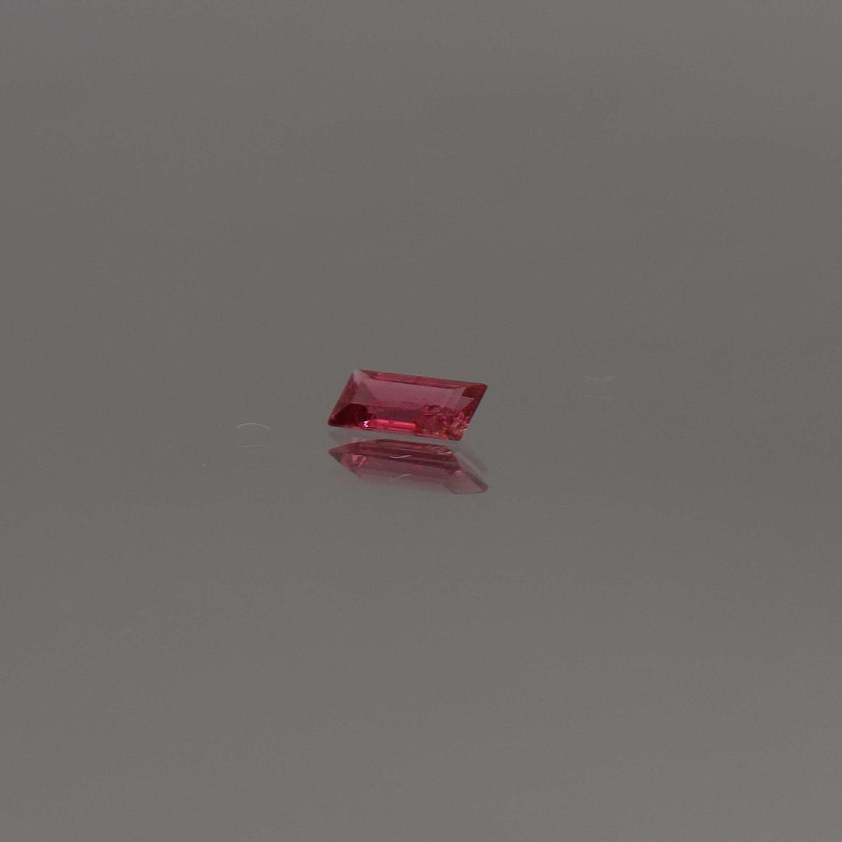 0.3ct  Burmese red spinel DXBCS0971